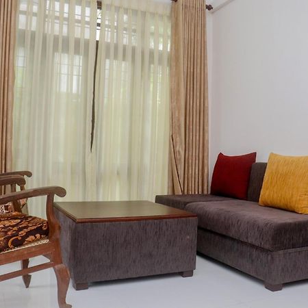 City Beach Apartment Bentota Bagian luar foto