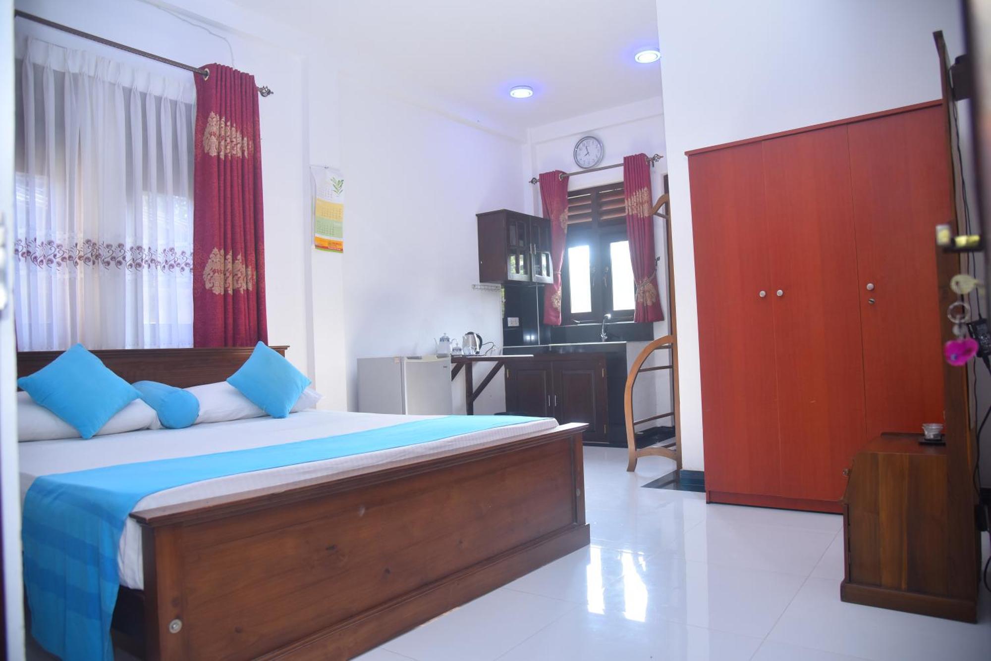 City Beach Apartment Bentota Bagian luar foto